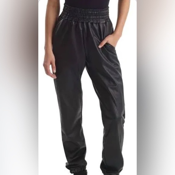 Maison D’Amelie Pants - Womens Maison d’Amelie Black Faux Leather Joggers Size 12 Bikercore
